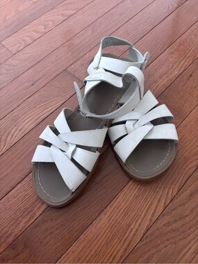 Women' Salt Water Sandals with Ankle Strap